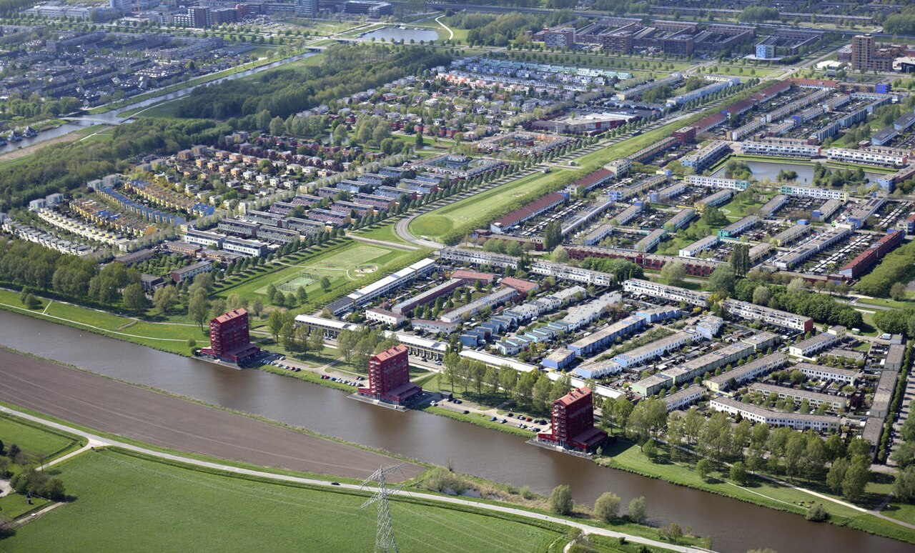 Bijzondere architectuur in de Regenboogbuurt, Almere Buiten