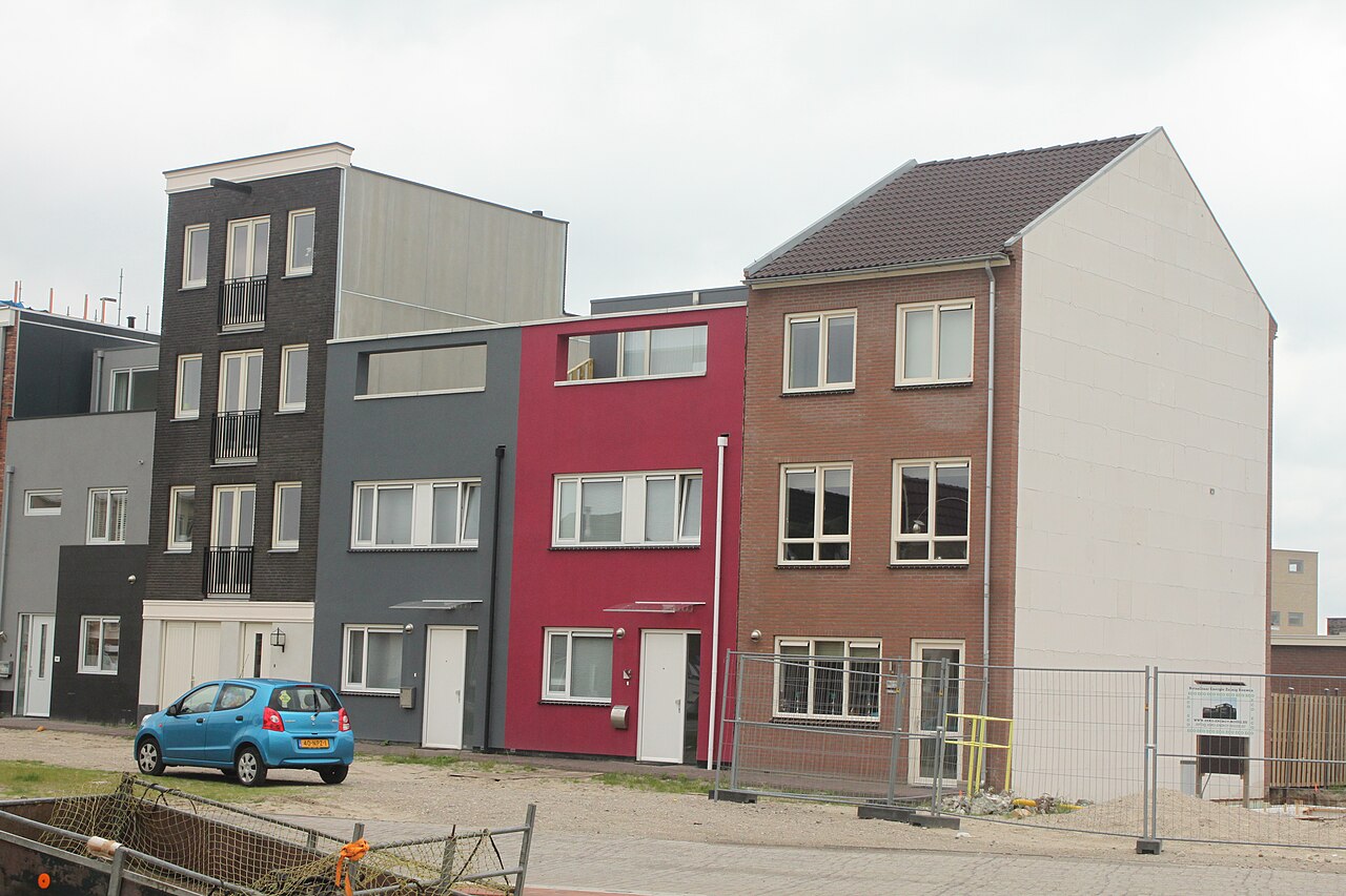 Zelfbouwwoningen in het Homeruskwartier in Almere Poort