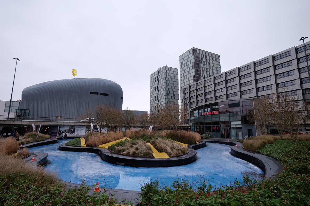 Het centrum van Almere Stad