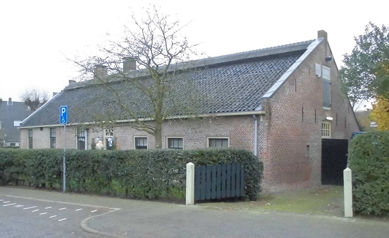 Boerderij in het oude dorp van Huizen